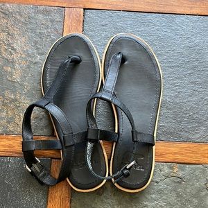 Black Sorel sandals, 6.5
